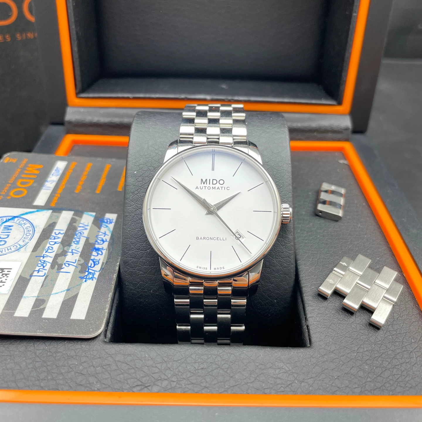 Vista frontal na caixa — Mido Baroncelli II